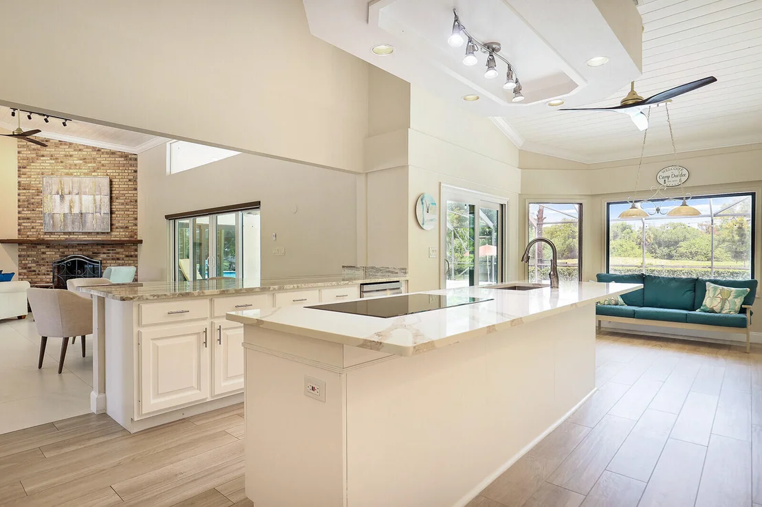 Photo of 9170 Dundee Drive Drive