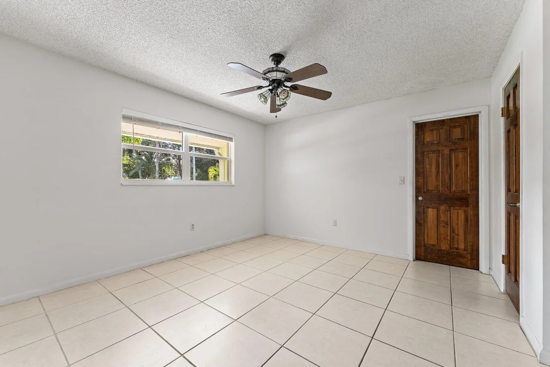 Photo of 243 W Riverside Drive