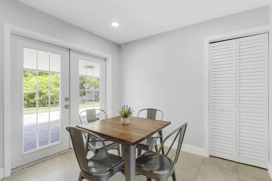 Photo of 2488 Pineway Drive