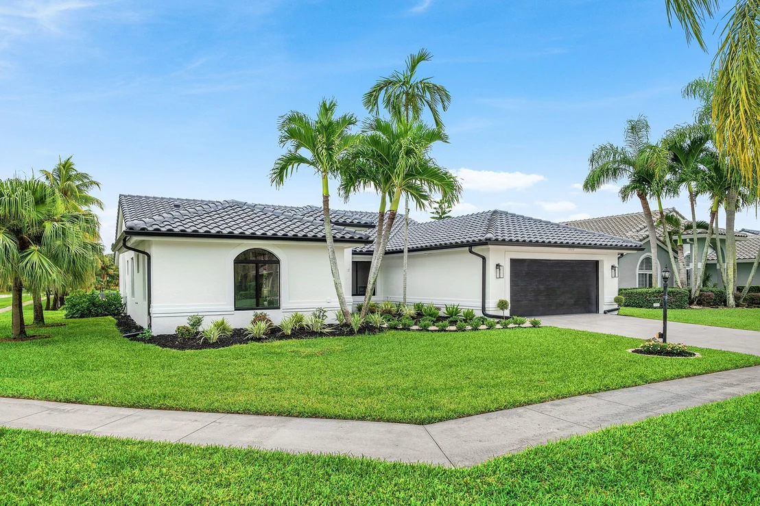 Photo of 5665 Aspen Ridge Circle