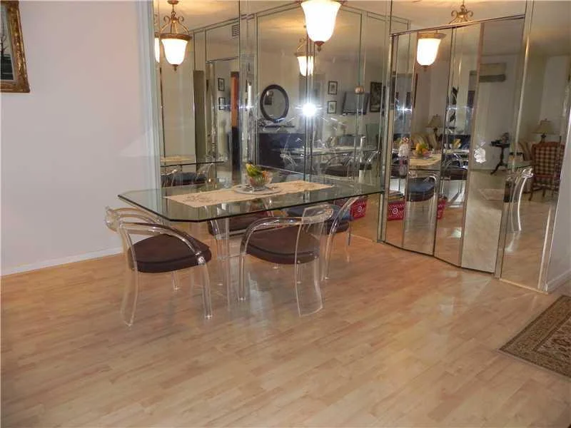 Photo of Unit 809 at 4350 Hillcrest Drive