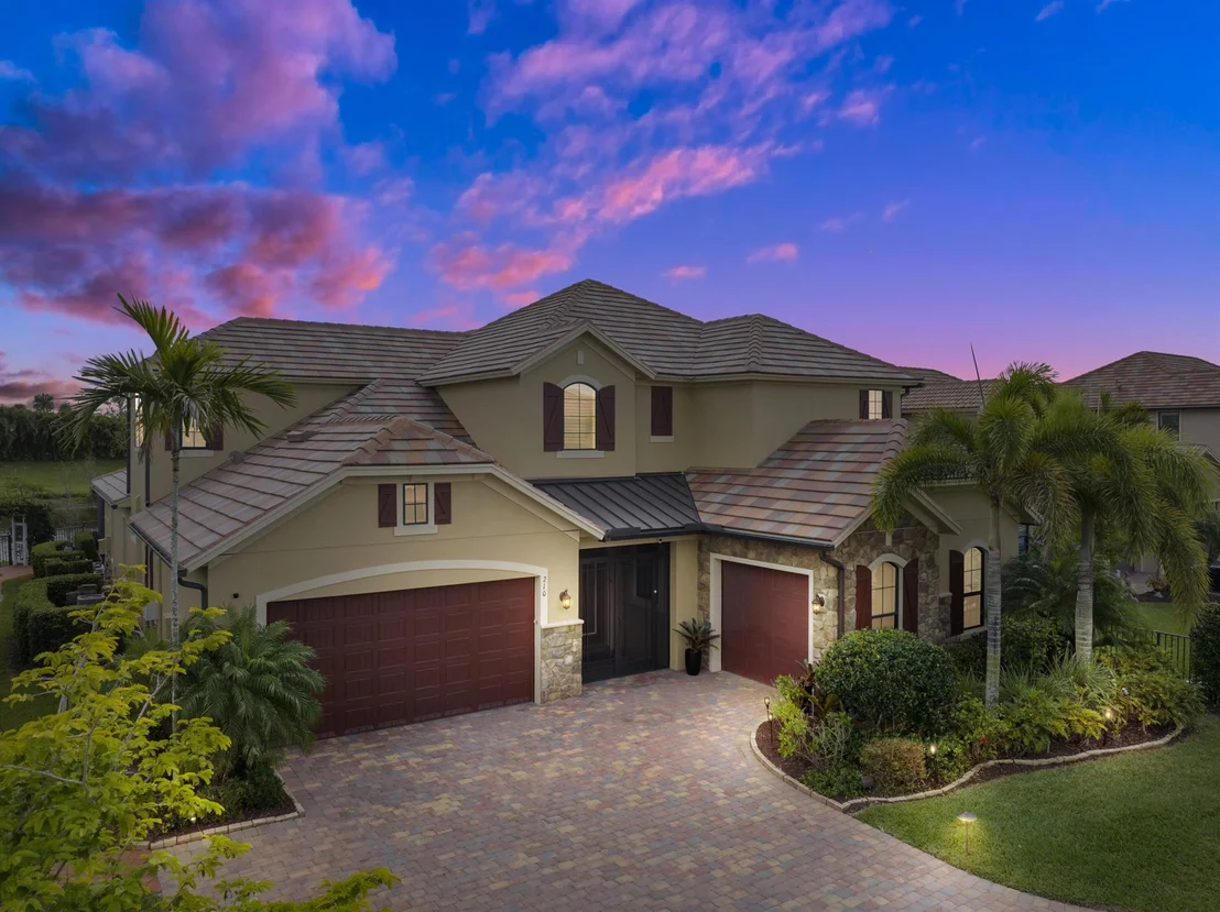 Photo of 210 Alcove Point Lane
