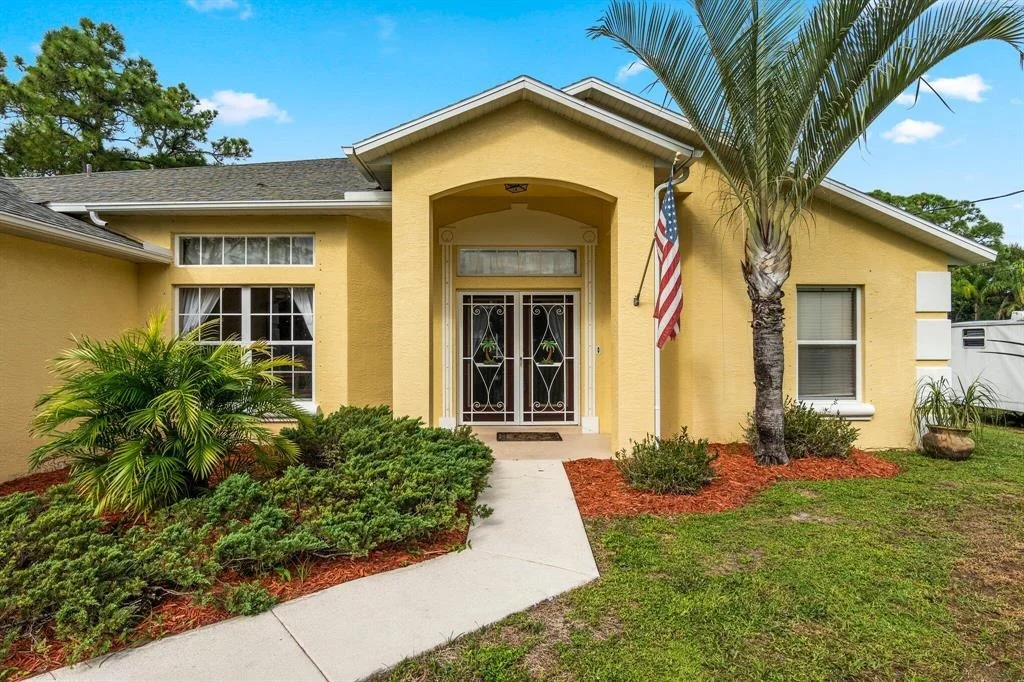 Photo of 5501 Pinetree Drive