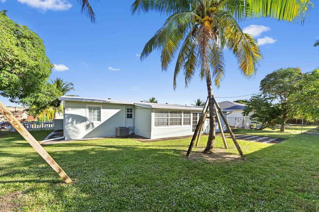 Photo of 1467 Cochran Drive