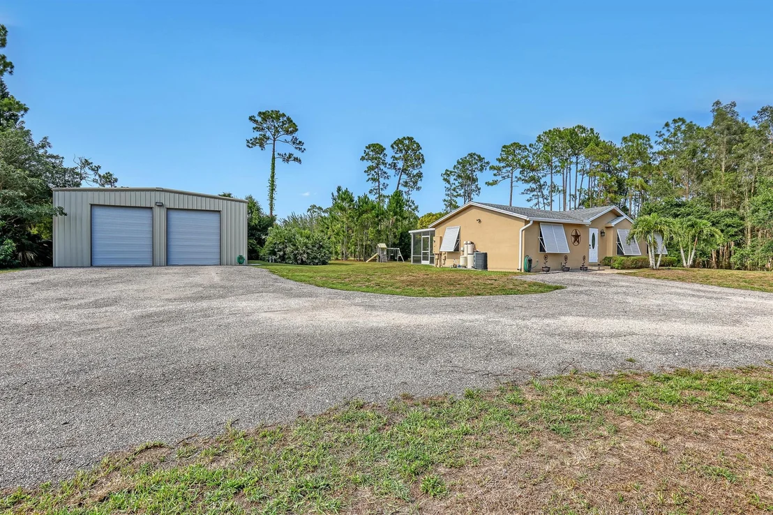 Photo of 15437 76th Road N