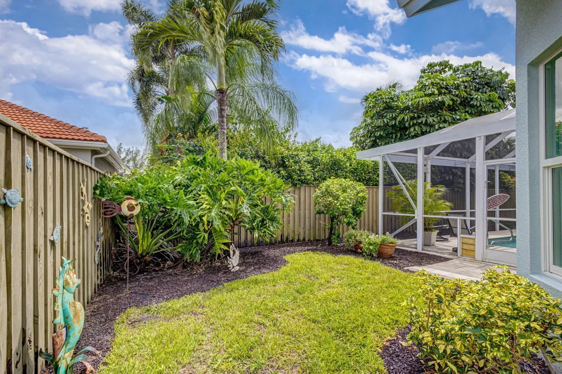 Photo of 271 Eagleton Estates Boulevard