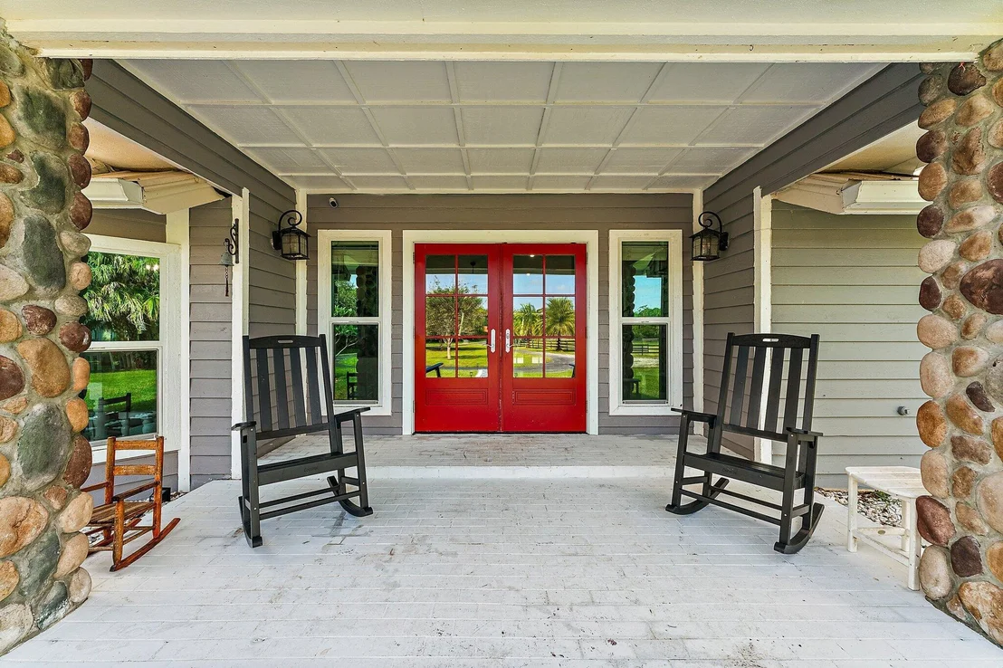Photo of 2505 SE Ranch Acres Circle