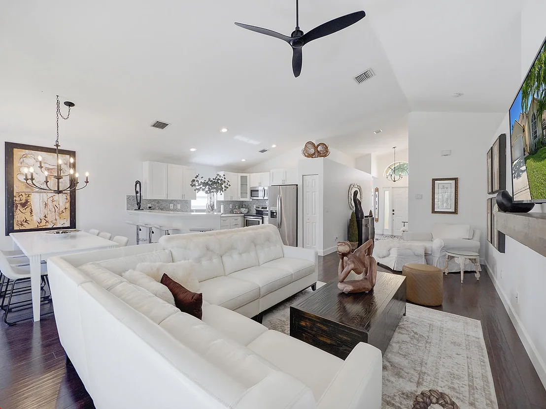 Photo of 1808 Barnstable Road