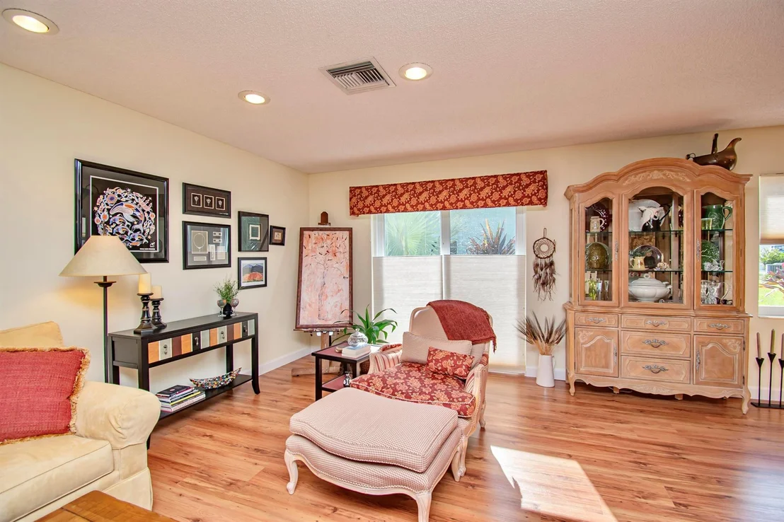 Photo of 6357 Stanley Lane