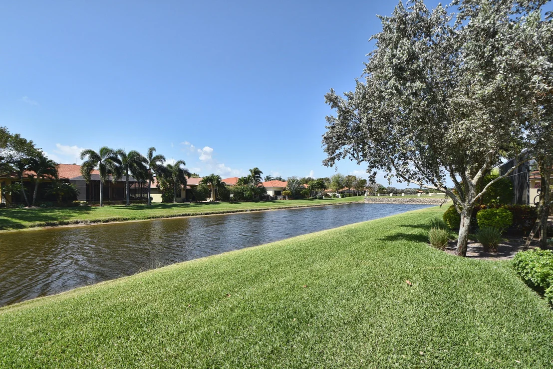 Photo of 6943 Boscanni Drive