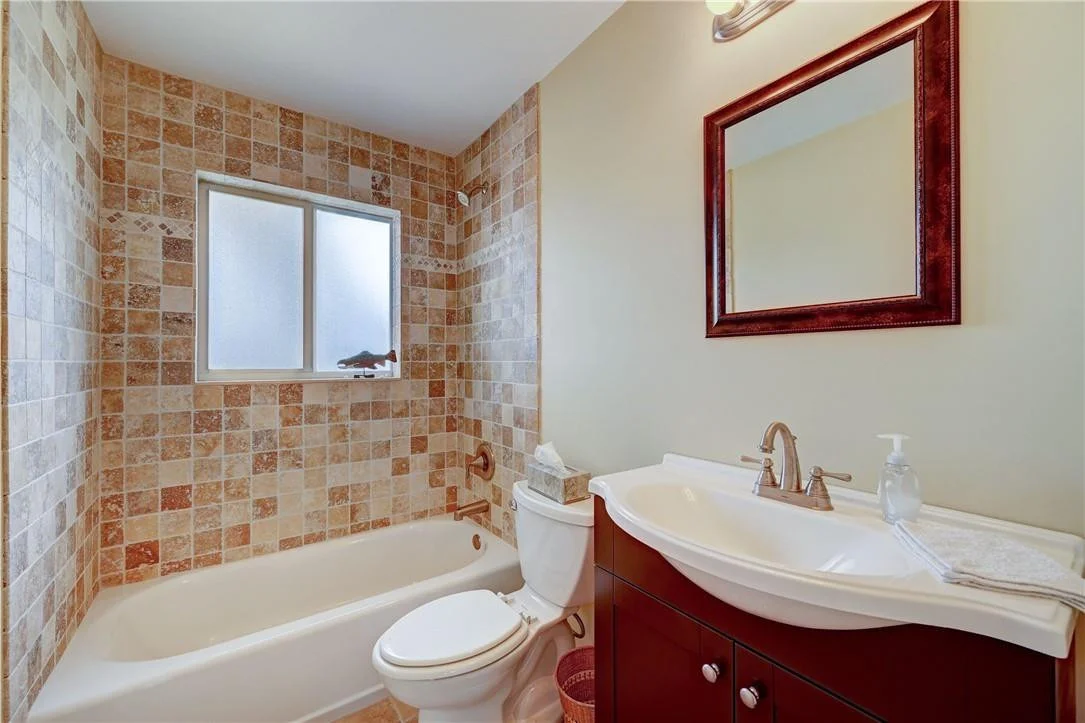 Photo of 660 SE 5th Avenue