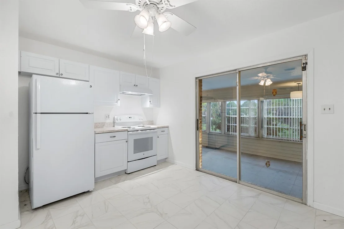 Photo of 4900 Palm Drive