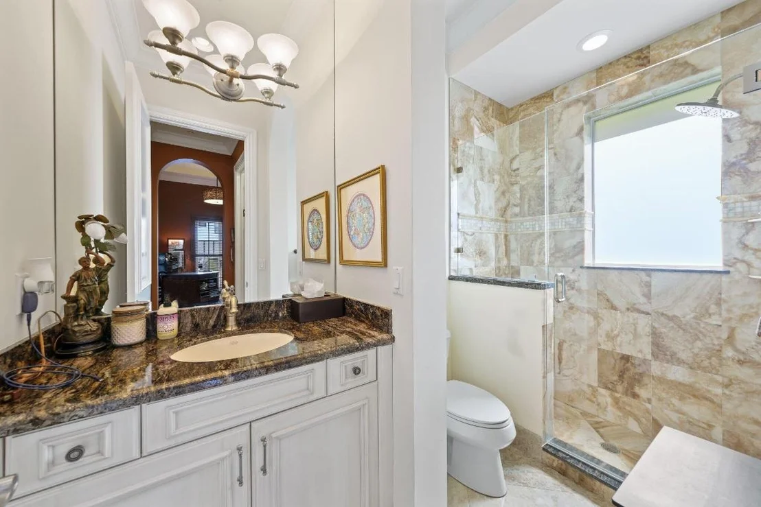 Photo of 932 Banyan Drive