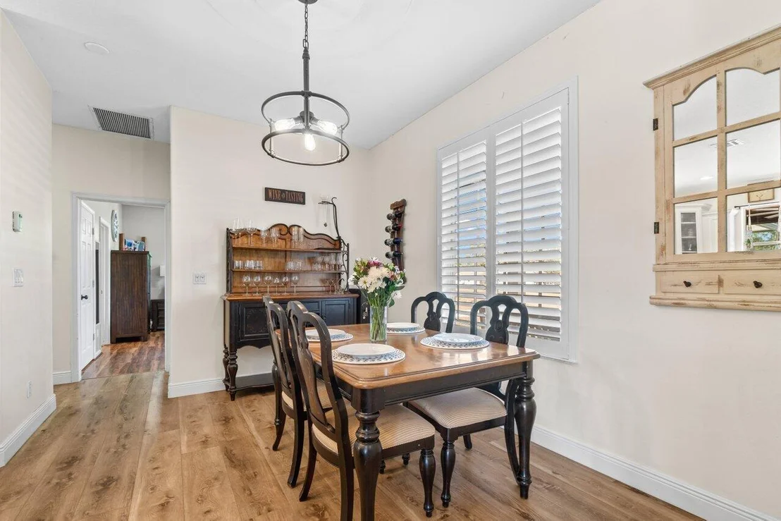 Photo of 18312 Orange Grove Boulevard