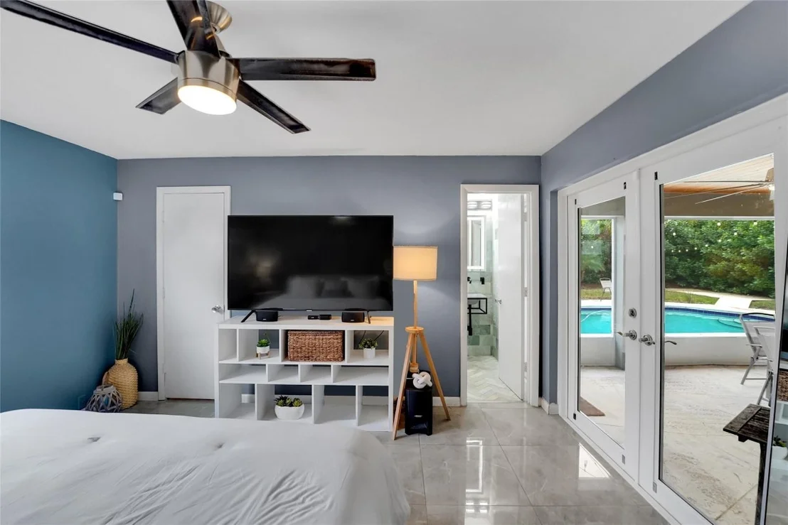 Photo of 6972 NW 5th Place