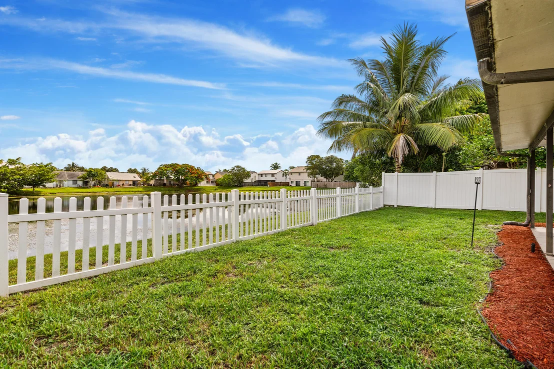 Photo of 6035 Strawberry Lakes Circle