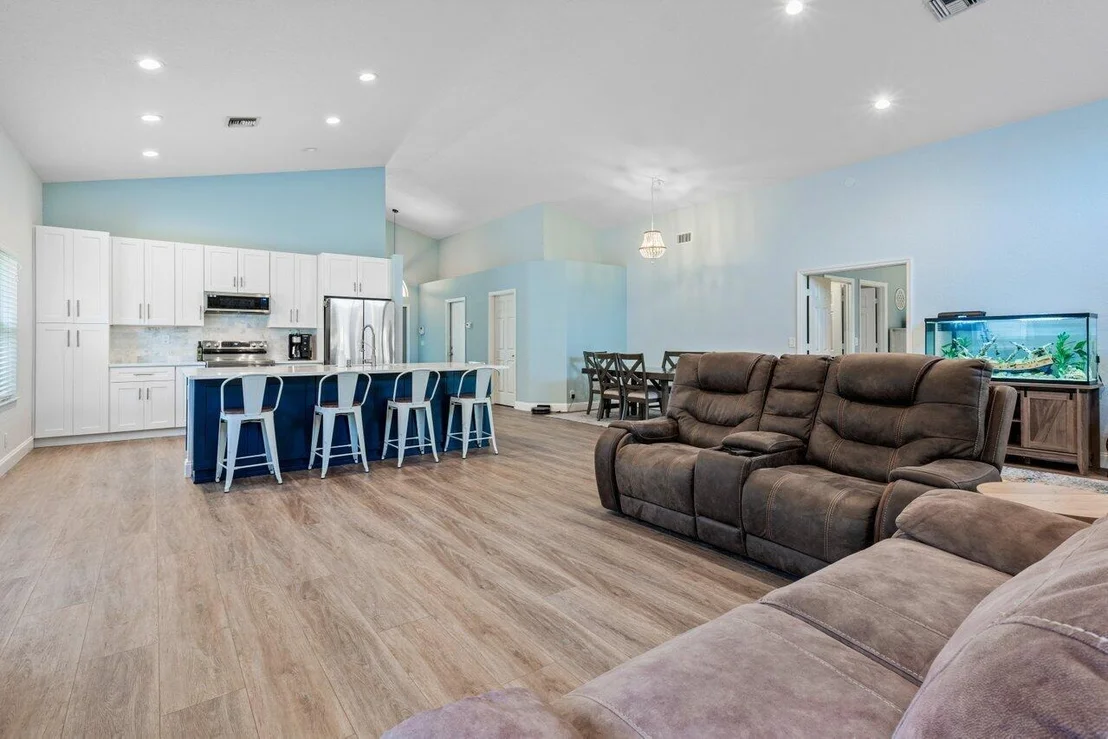 Photo of 7481 Oakboro Drive