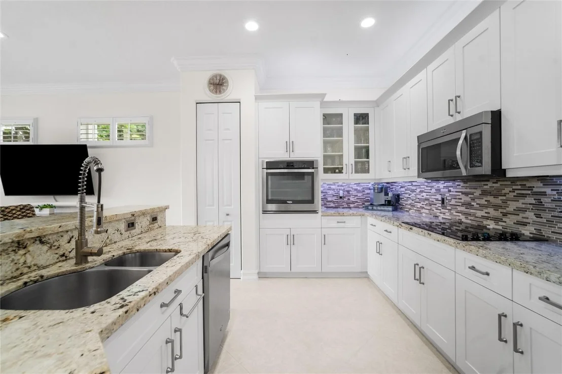 Photo of 6911 NW 112 Way