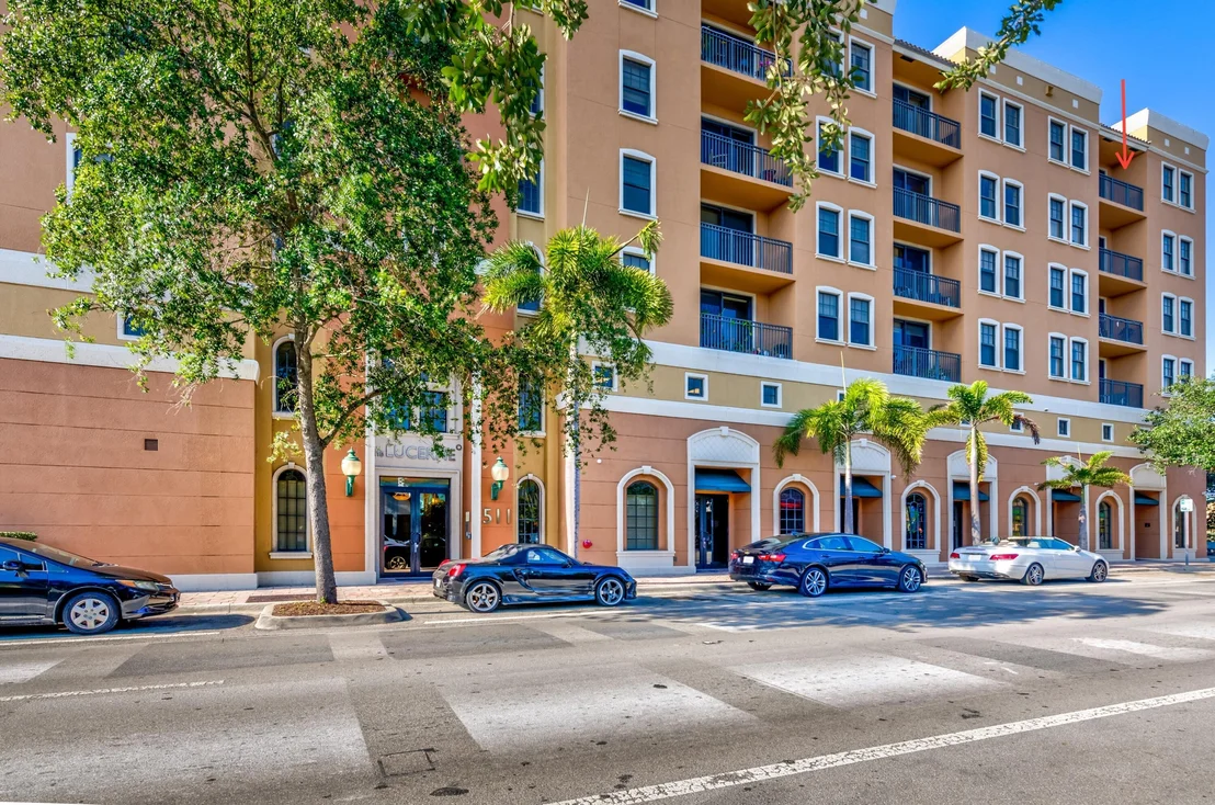 Photo of Unit 607 at 511 Lucerne Avenue