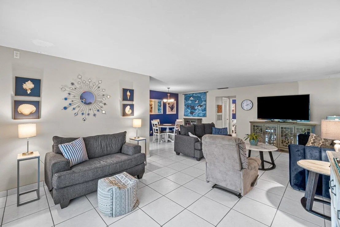 Photo of Unit C at 280 Main Boulevard