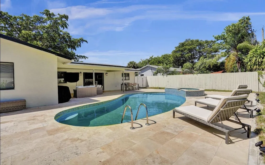 Photo of 521 Curlew Road