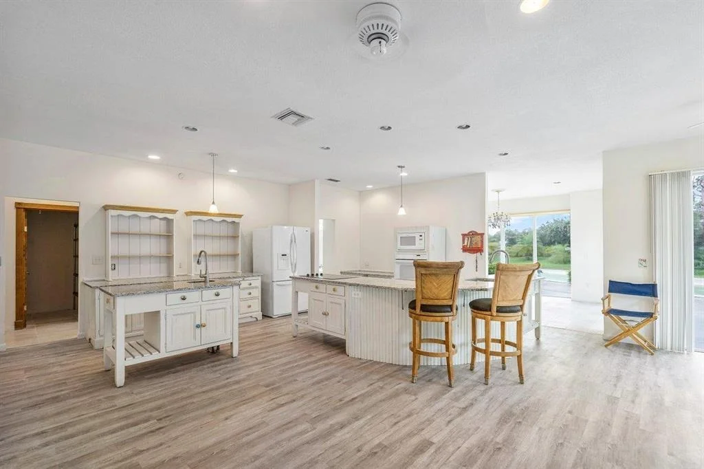 Photo of 6077 Pineneedle Lane