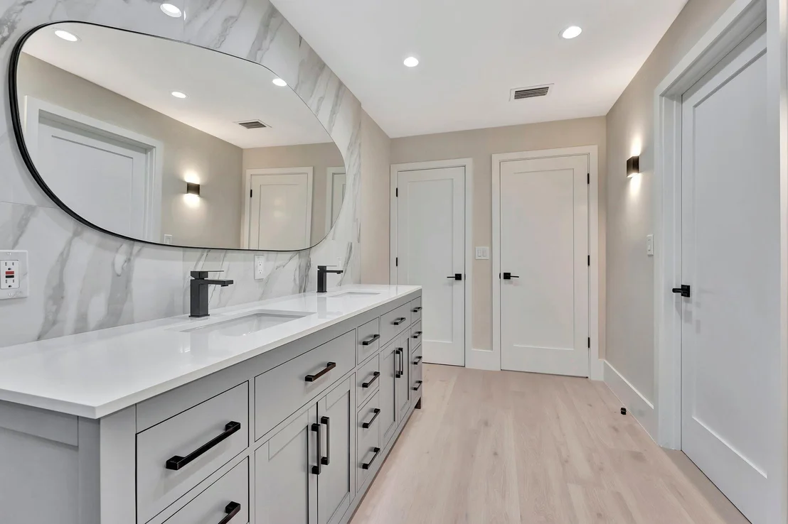 Photo of 5011 Pineview Circle