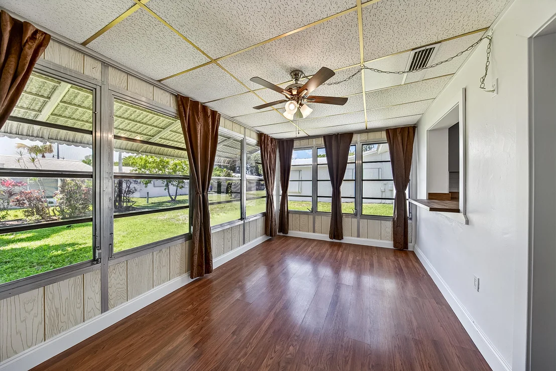 Photo of 2521 N Cypress Road