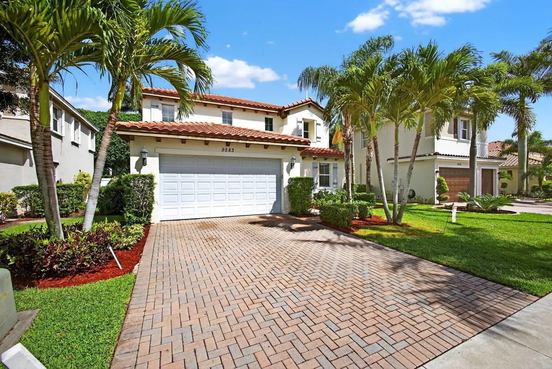 Photo of 9583 Phipps Lane