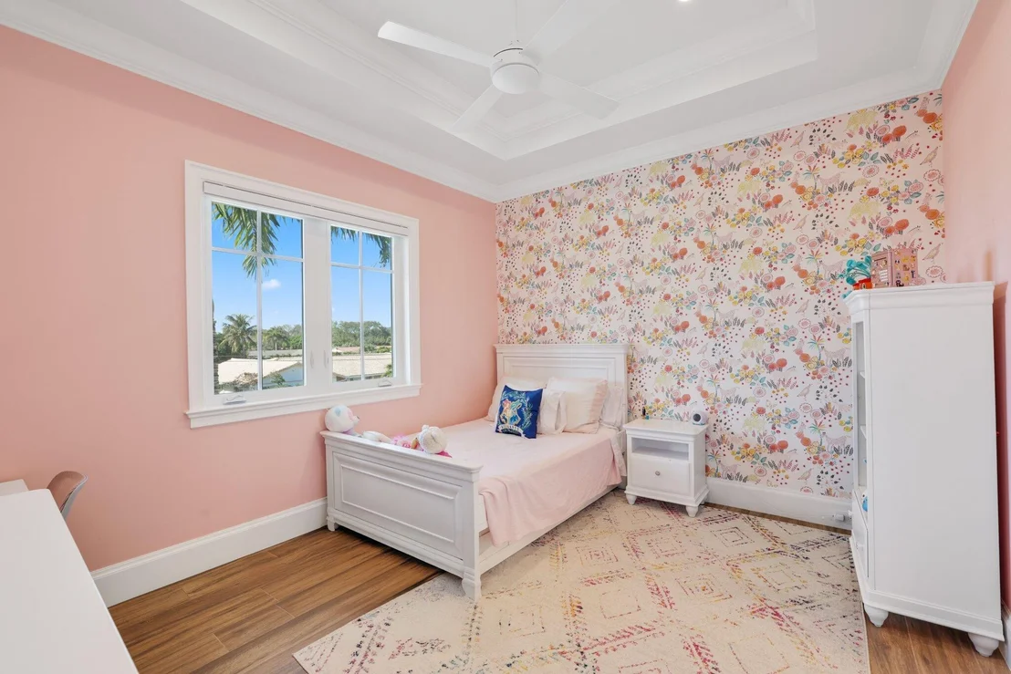 Photo of 3700 NE 24th Avenue