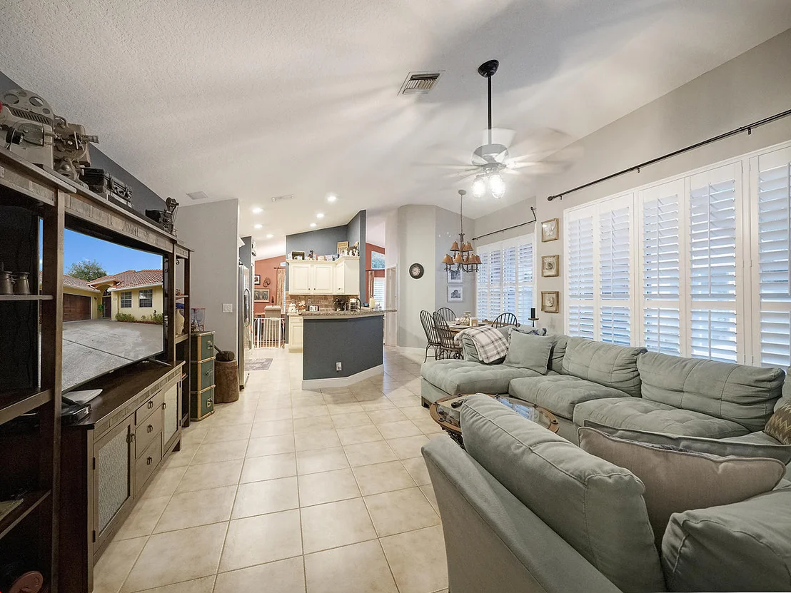 Photo of 2749 Pointe Circle