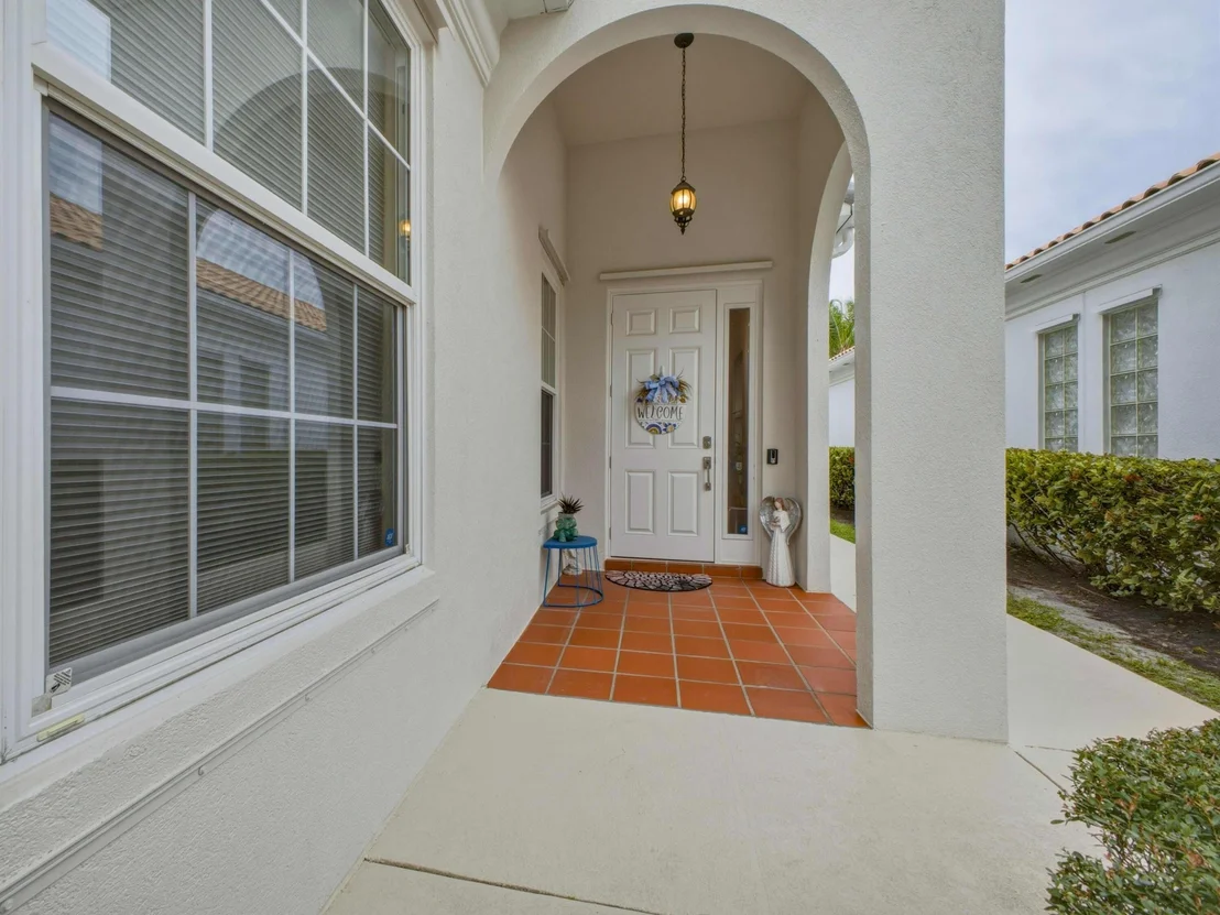 Photo of 2036 Valencia Drive
