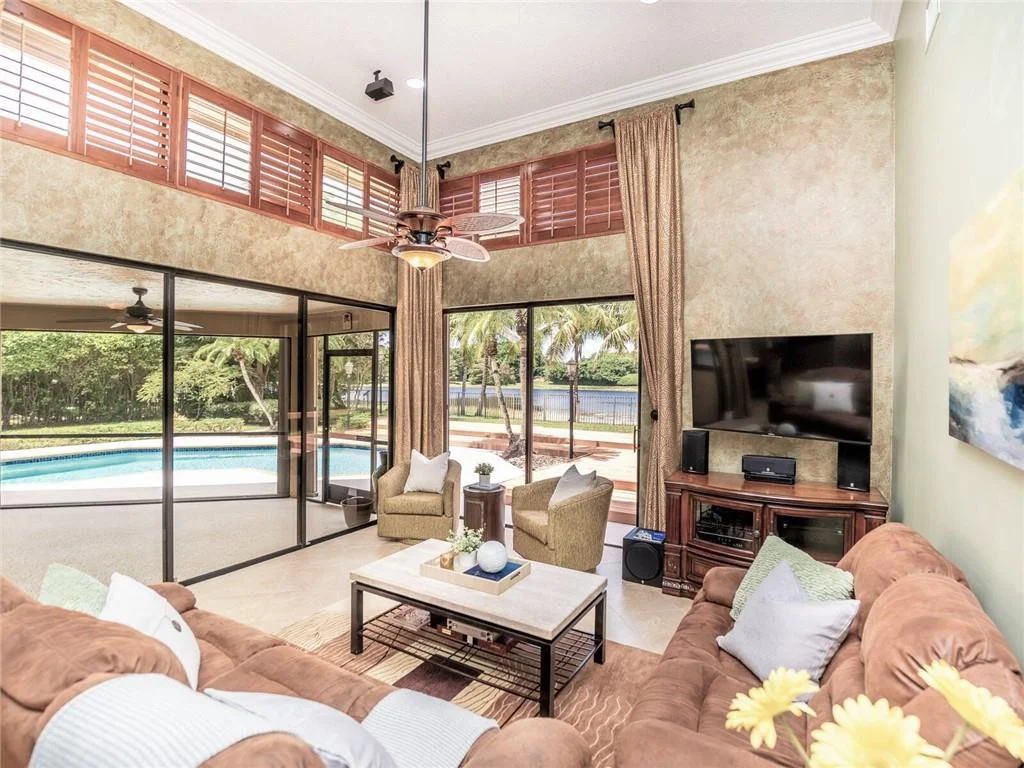 Photo of 391 Coconut Circle