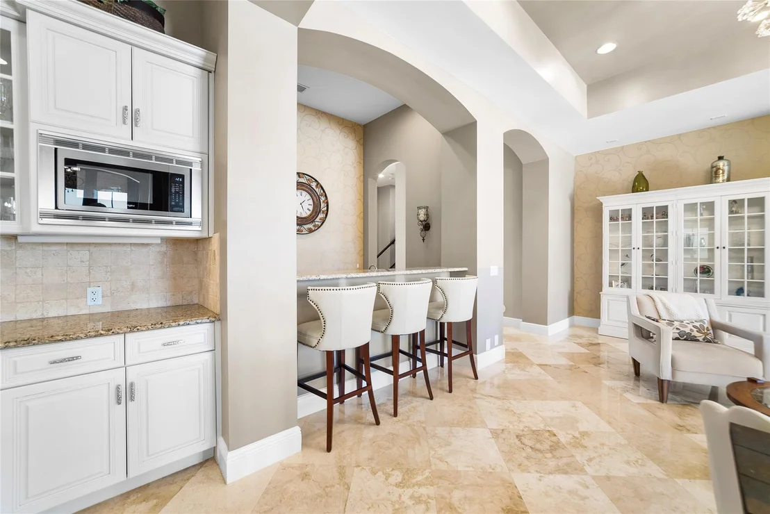 Photo of 9460 Eden Manor