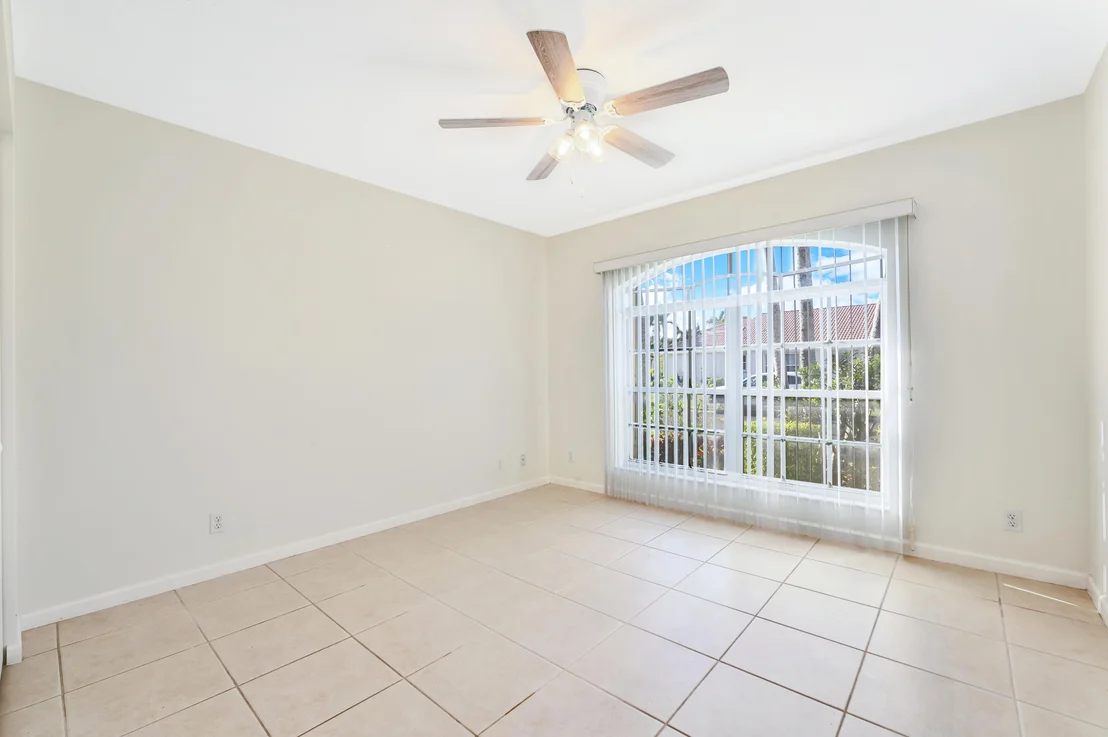Photo of 5867 Royal Isles Boulevard