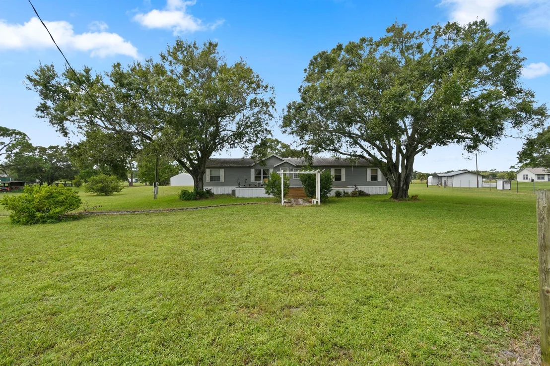 Photo of 2463 Coolidge Road