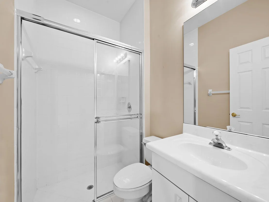 Photo of 2579 Mayfair Lane