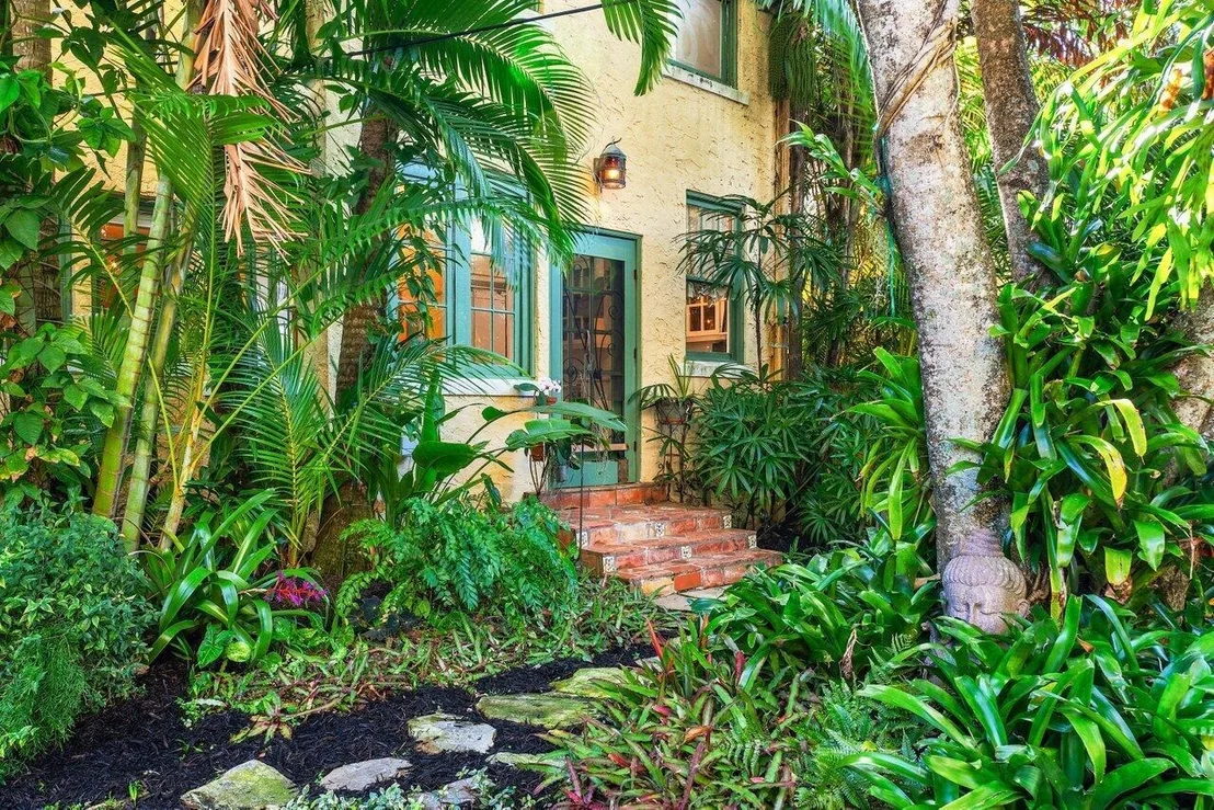 Photo of 739 Sunset Road