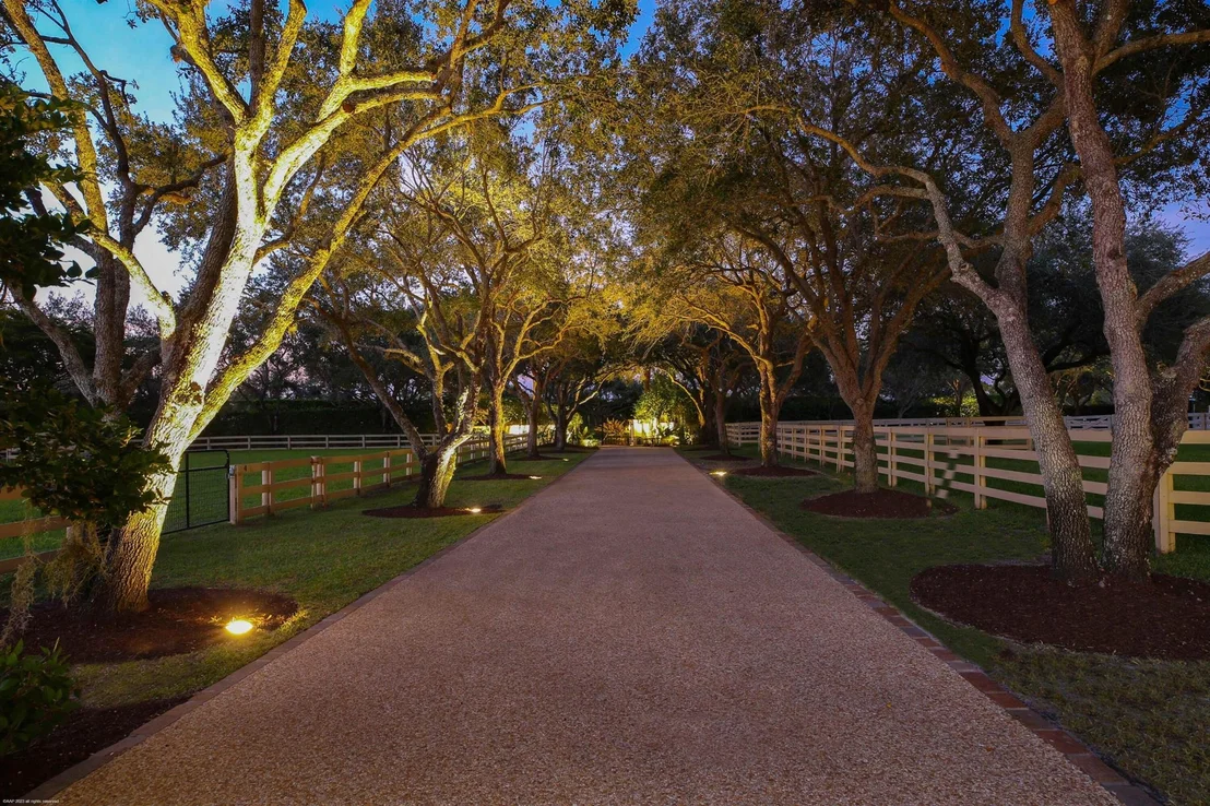 Photo of 3585 Olde Hampton Drive