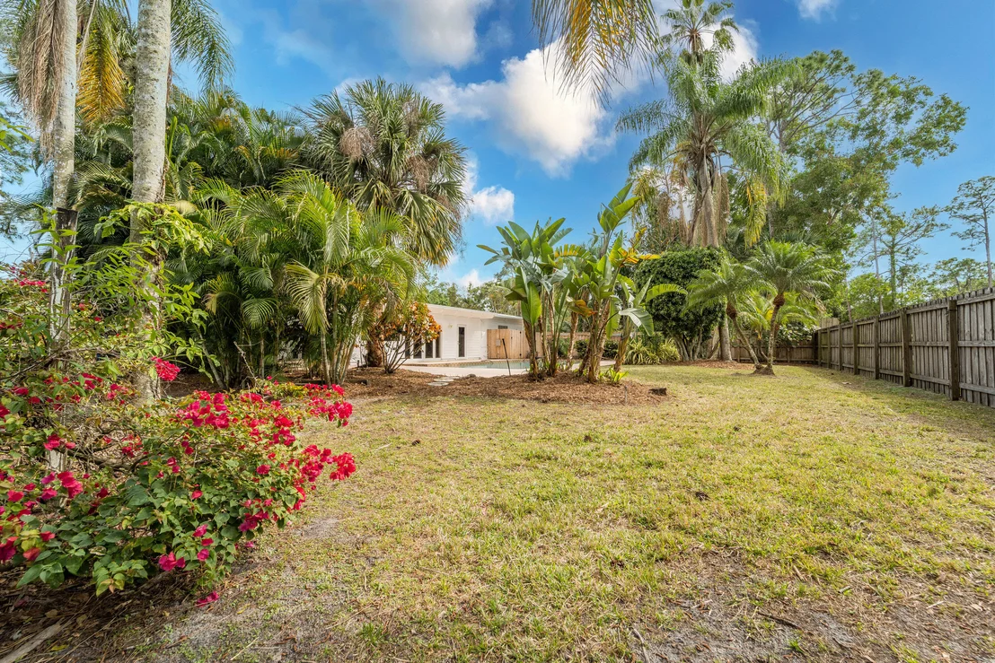Photo of 11419 N 165th Road N