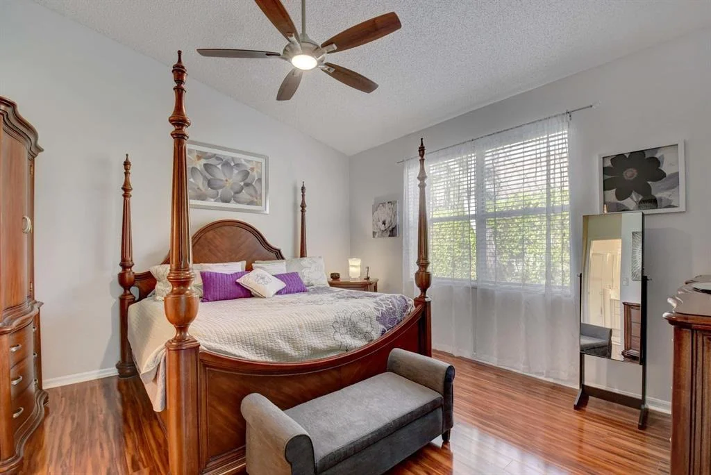 Photo of 6169 Heliconia Road