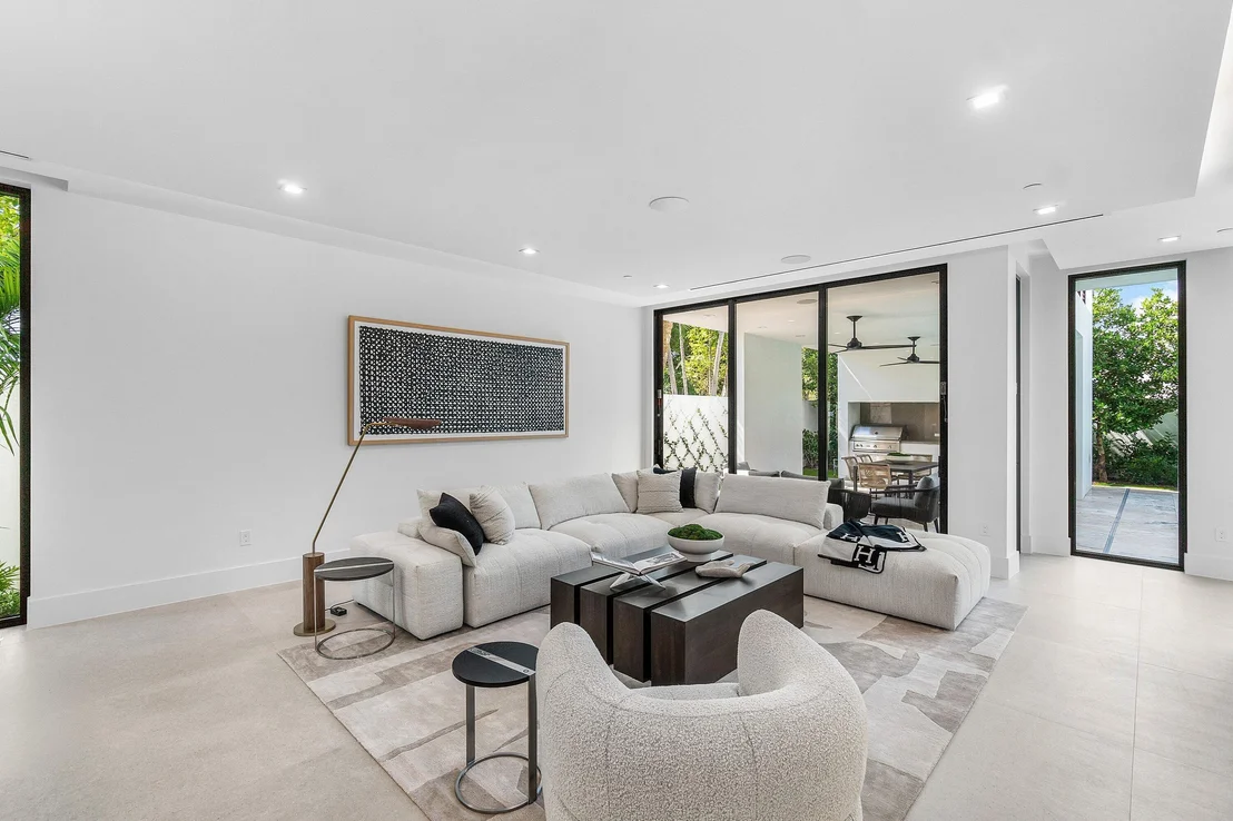 Photo of 810 Palm Trail