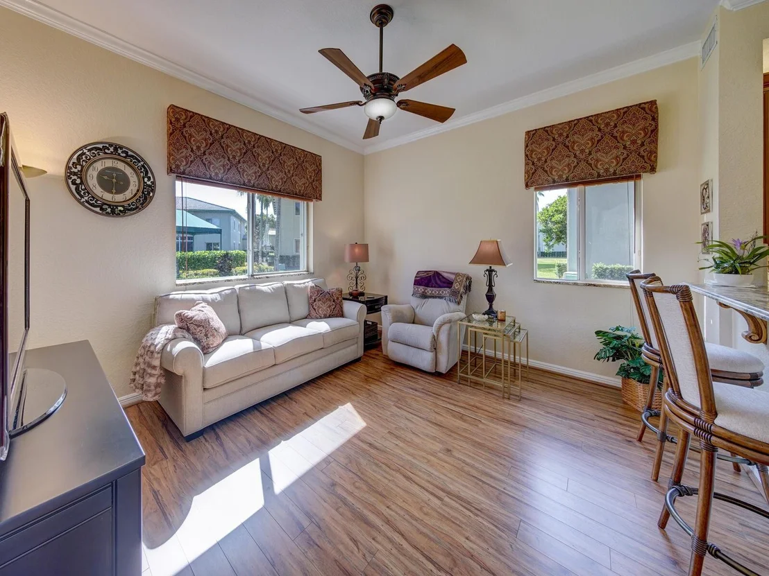 Photo of Unit 103 at 7811 Exeter Boulevard