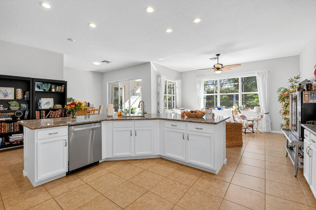 Photo of 9362 Isles Cay Drive