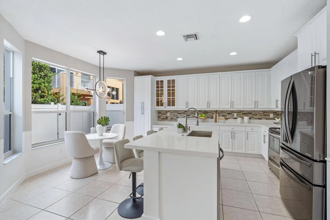 Photo of 4765 S Classical Boulevard