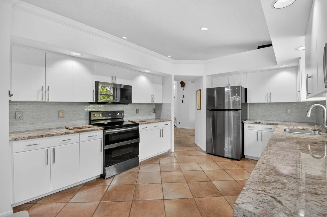 Photo of 11590 Creekside Drive