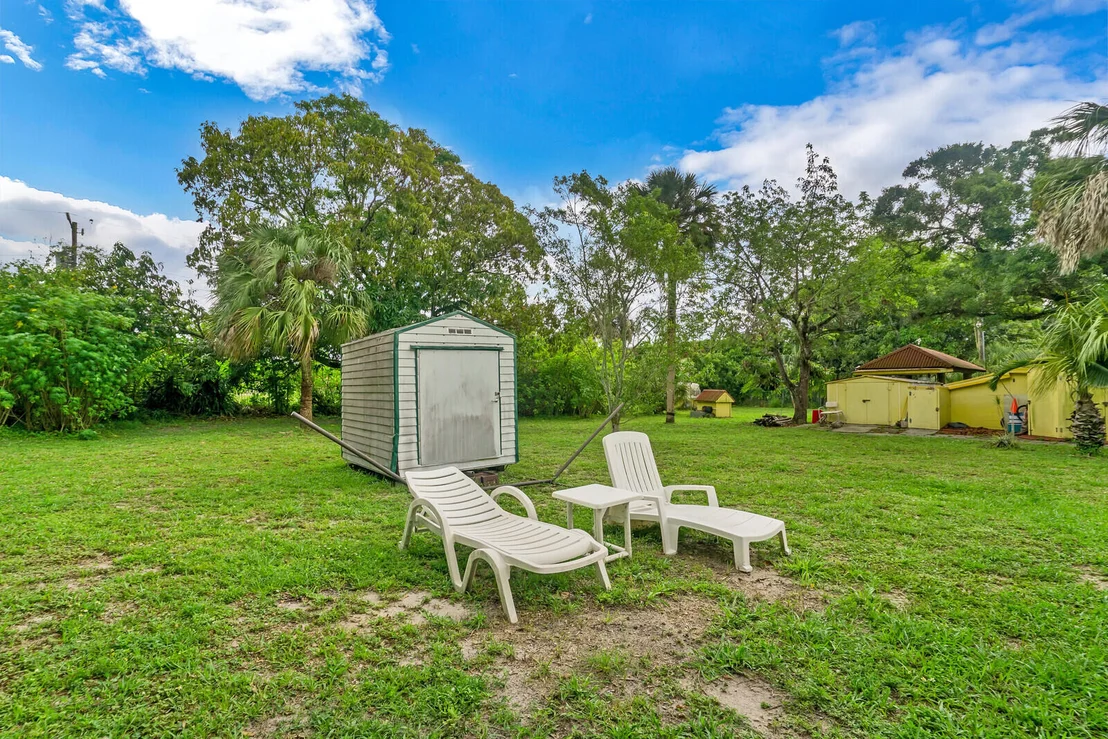 Photo of 6131 Edwards Road