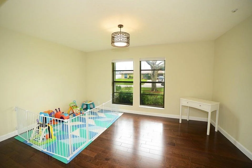 Photo of 4943 Acorn Drive
