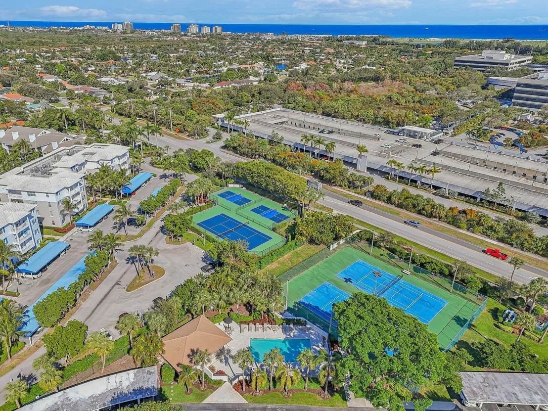 Photo of 22 Grand Bay Circle