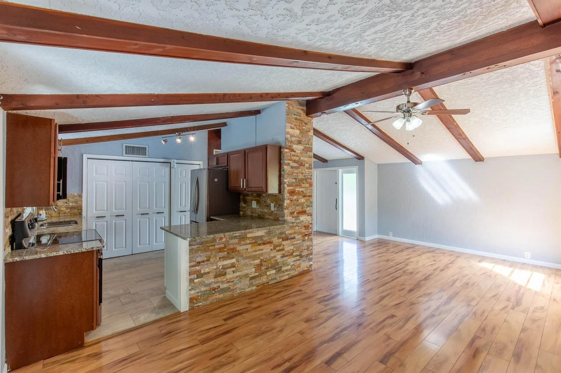 Photo of 3834 Mackinac Road
